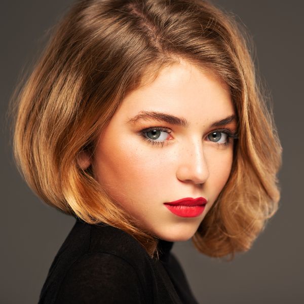 Hot New Hair Trend – The Undone Bob